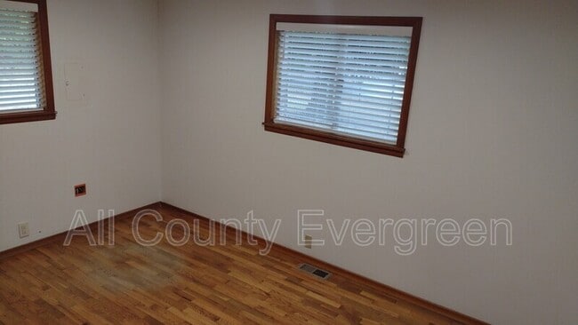 Building Photo - 17224 SE Wax Rd