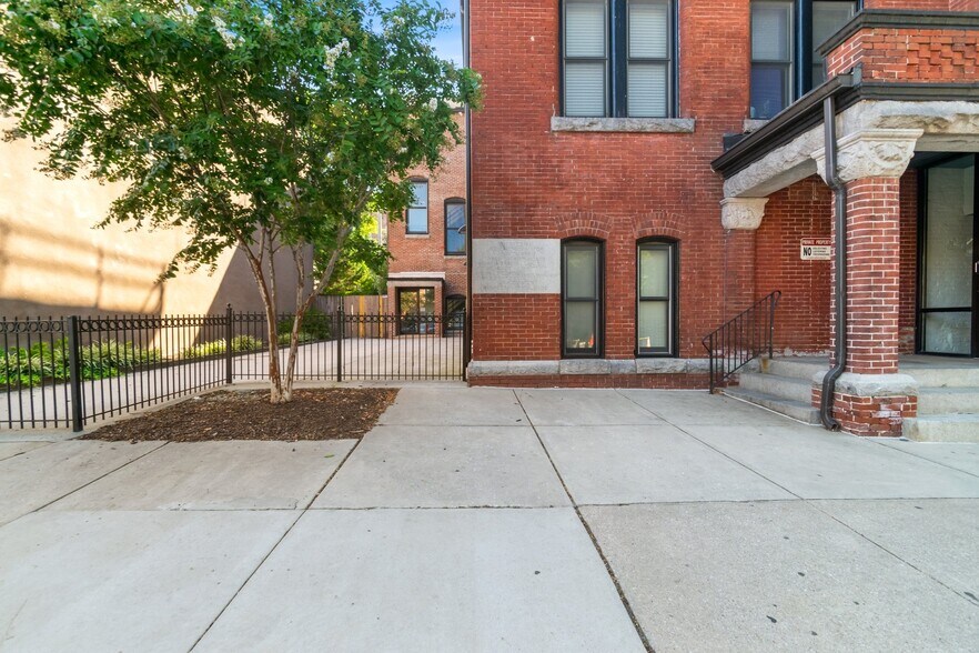 Building Photo - 511 S Bond St