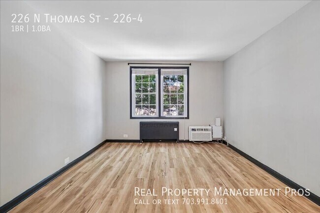 Building Photo - 226 N Thomas St