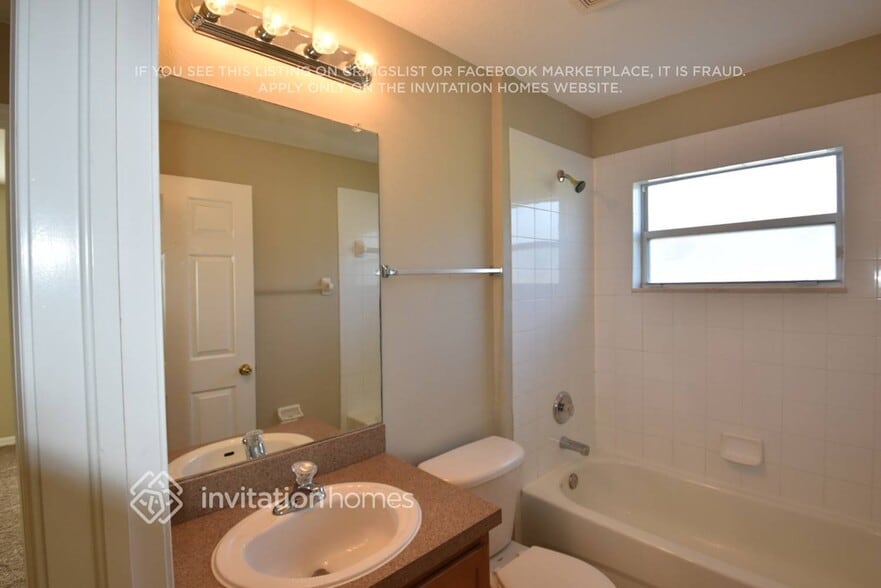 Building Photo - 7205 Royal George Ct
