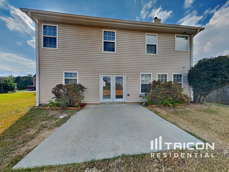 Building Photo - 2726 Storybook Ct