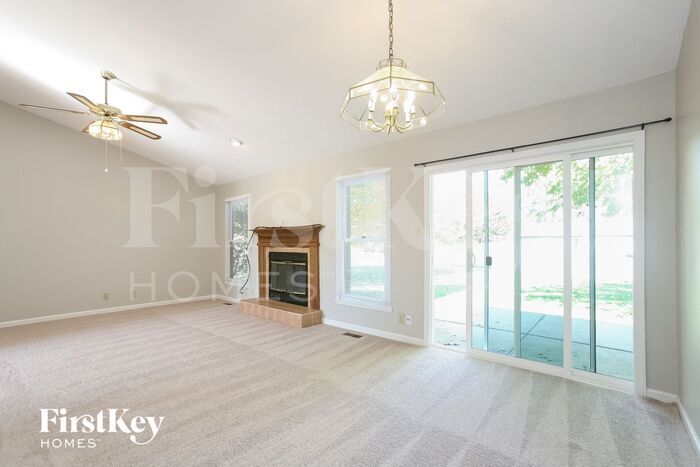 Building Photo - 8548 Appleby Ln