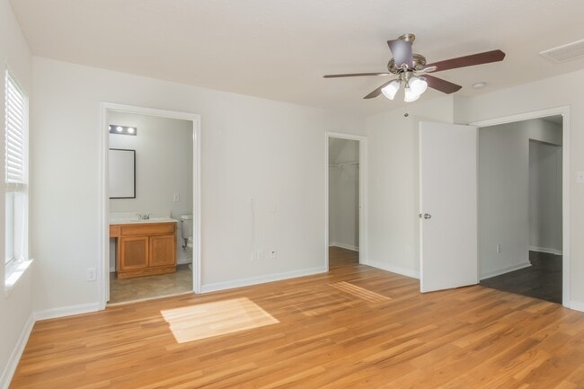 Building Photo - 13935 Prosperity Ridge Dr
