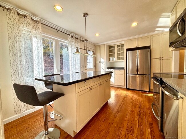 Building Photo - 43 Kent Hills Ln