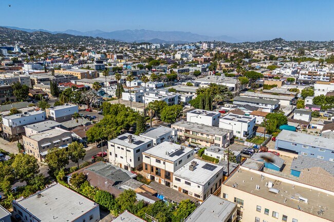Building Photo - 5508 Barton Ave