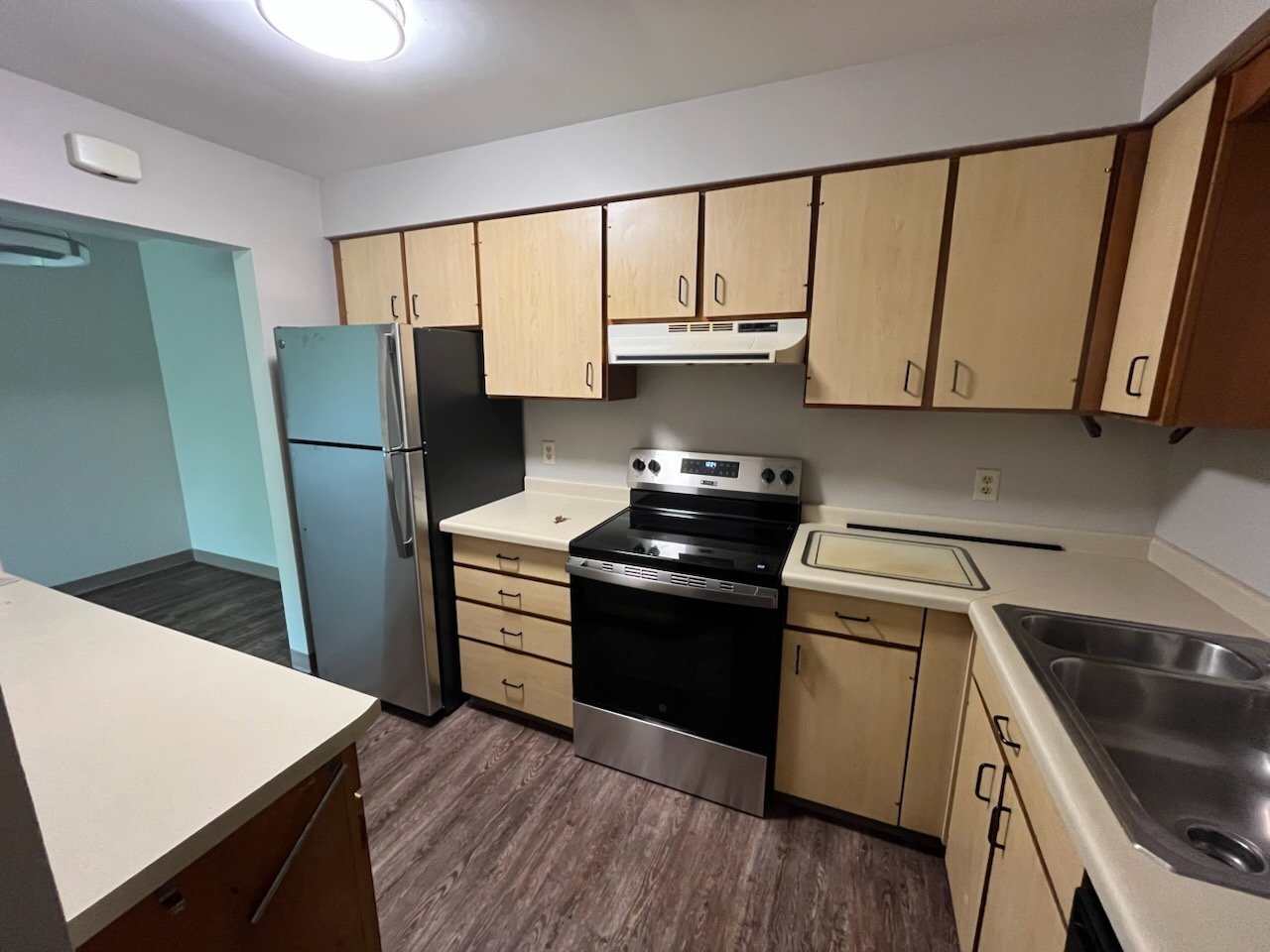 Building Photo - 318 Island Dr