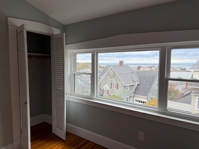 Building Photo - 106 Rockland St