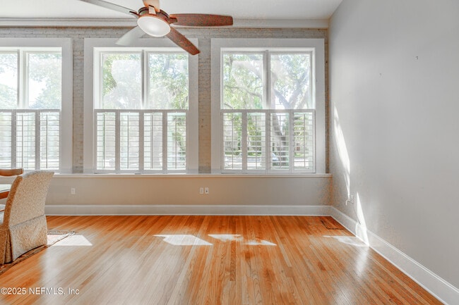 Building Photo - 2525 College St