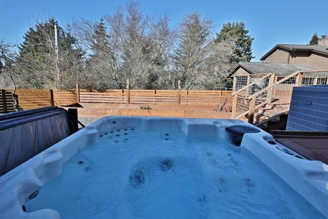 Building Photo - One Of A Kind Freeland Home with Two Seper...