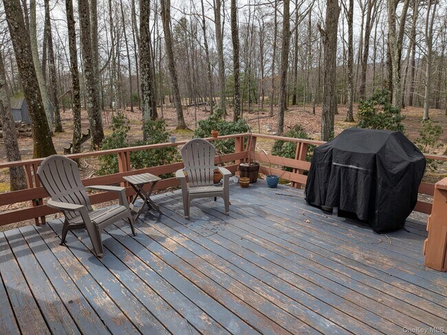 Building Photo - 37 Hill Rd