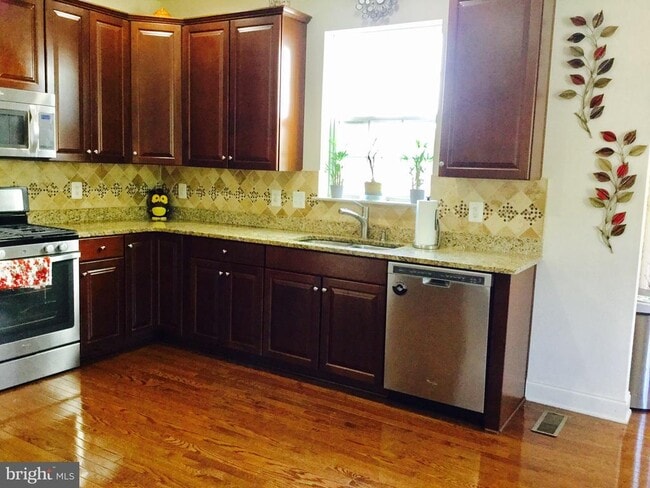 Building Photo - 42258 Castle Ridge Square