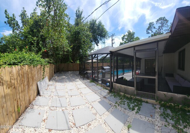 Building Photo - 462 Breakwater St SE