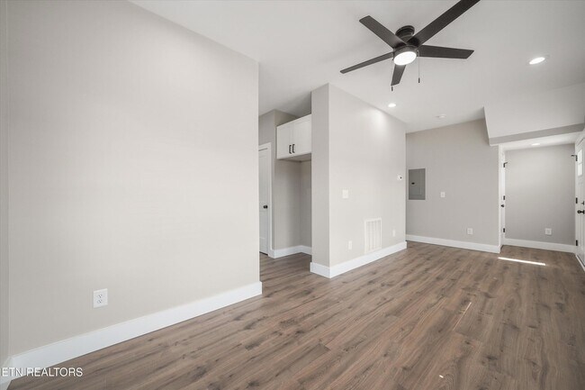 Building Photo - 2713 Tarleton Ave