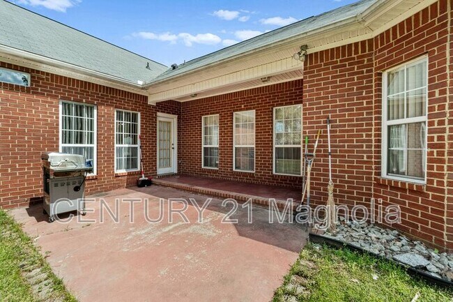 Building Photo - 790 Prairie Ln