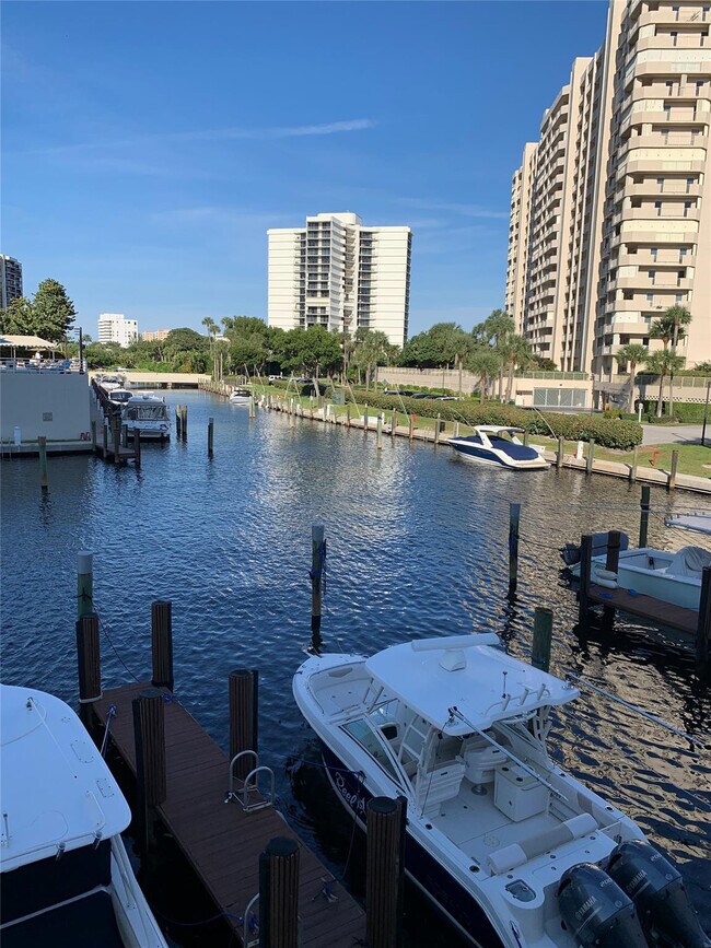 Building Photo - 4101 N Ocean Blvd