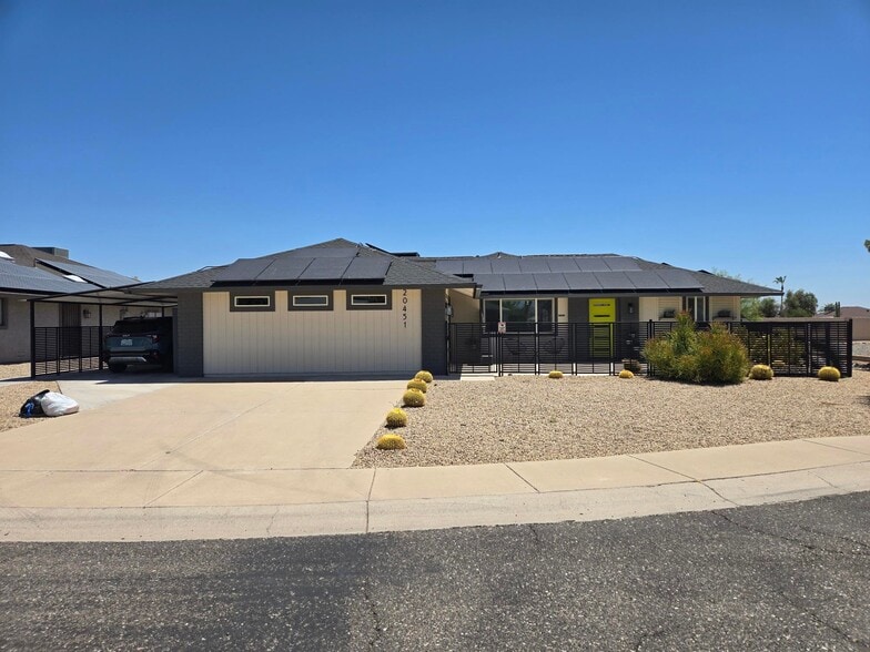 Building Photo - 20451 N Sonnet Dr