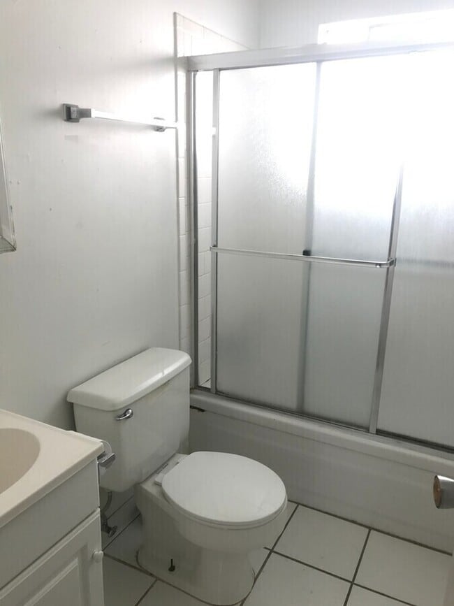 Building Photo - 2140 California St