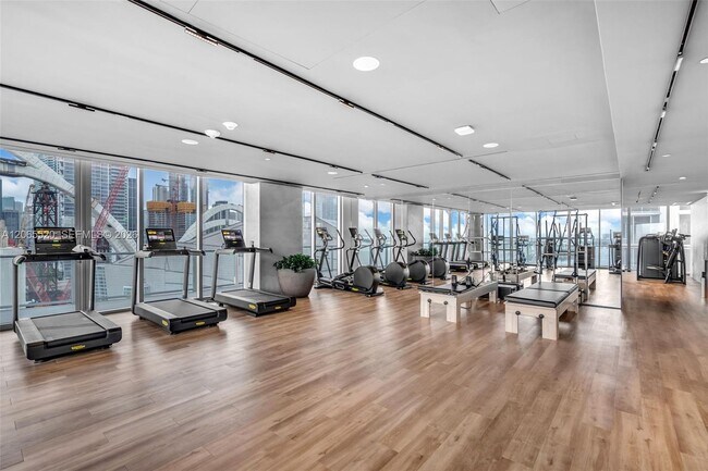 Building Photo - 1400 Biscayne Blvd