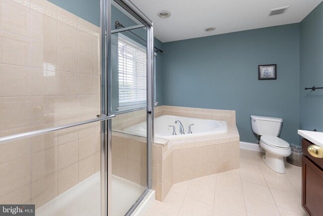 Building Photo - 27 Zion Dr