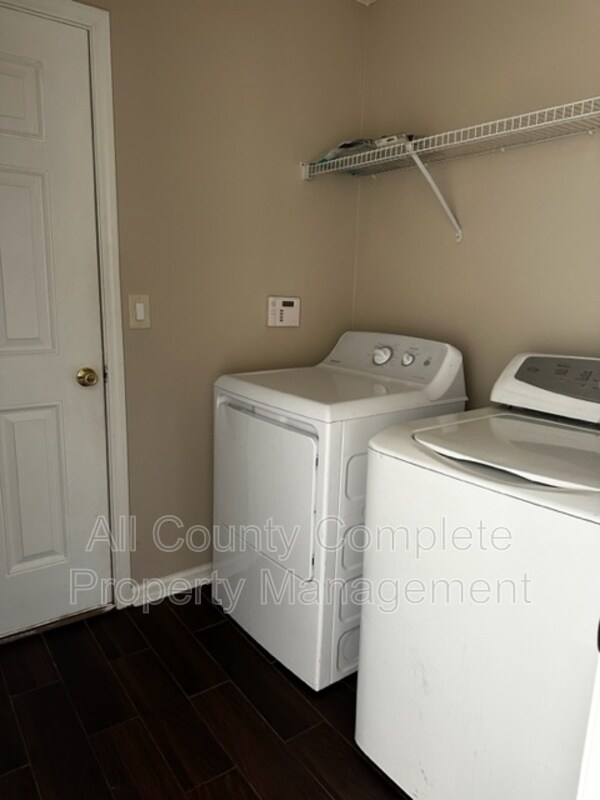 Building Photo - 4095 Pebble Brooke Circle South