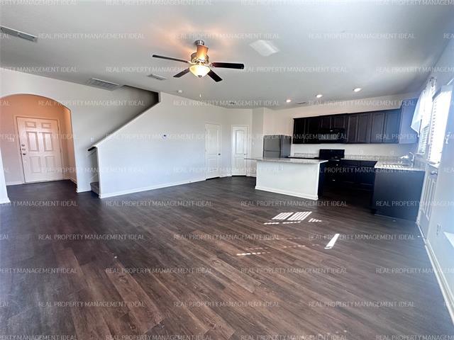 Building Photo - 14310 Wrangler Wy