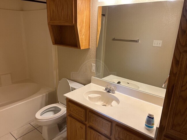 Building Photo - 4704 Pennington Ave