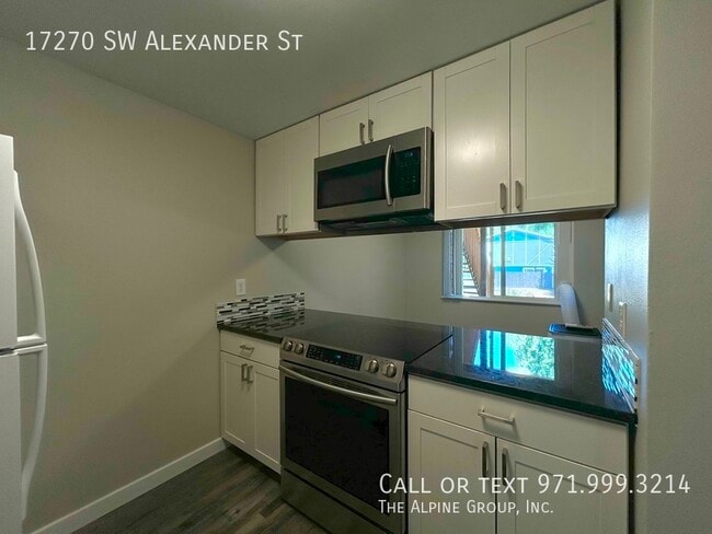 Building Photo - 17270 SW Alexander St