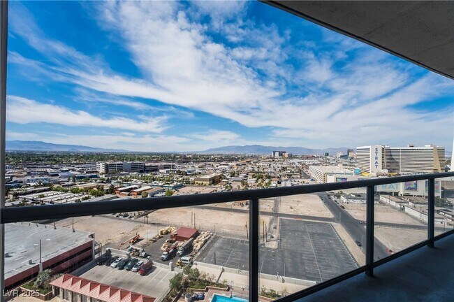 Building Photo - 200 W Sahara Ave