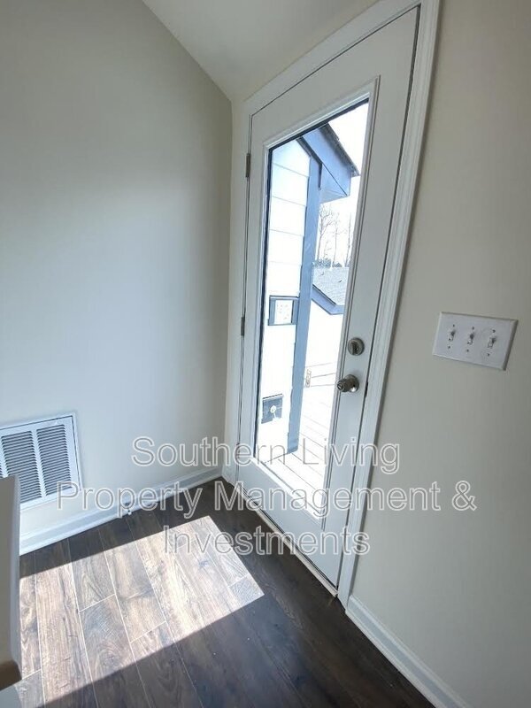 Building Photo - 13109 Simoneaux Ln