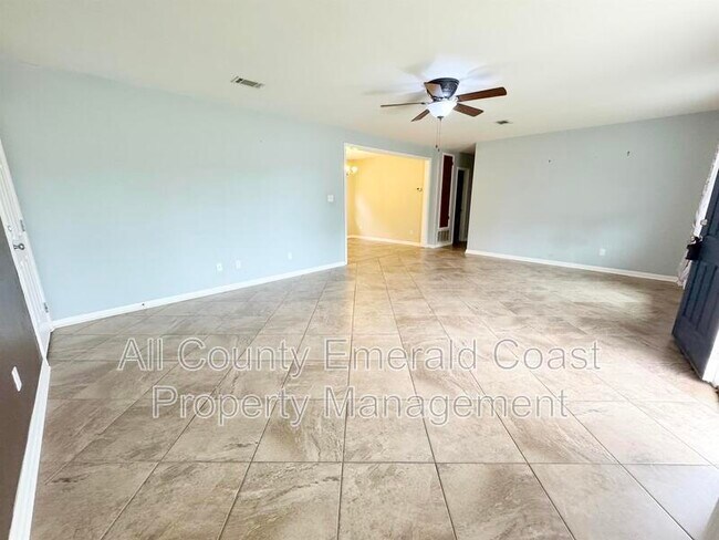 Building Photo - 506 Trenton St