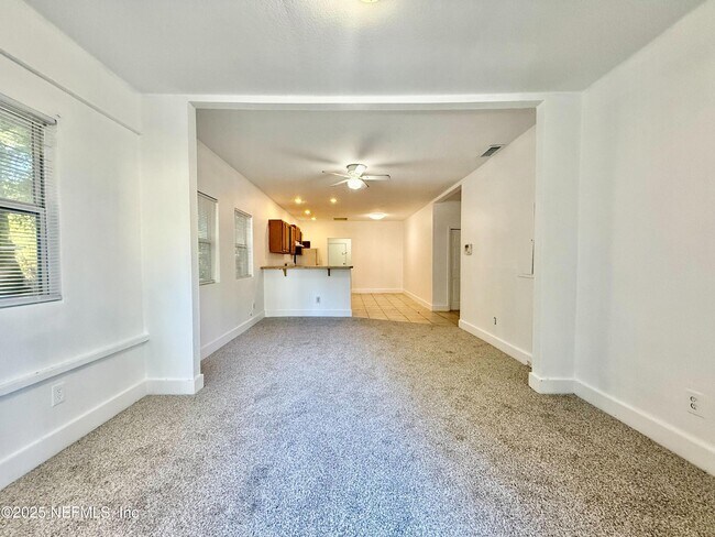 Building Photo - 2780 Sunnyside St