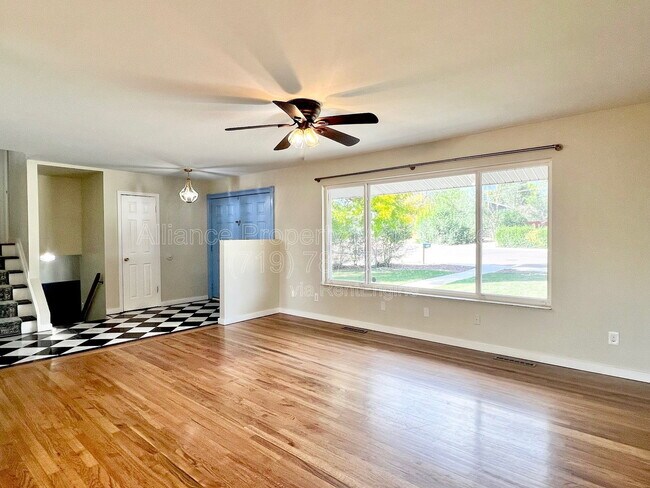 Building Photo - 514 Catalina Dr