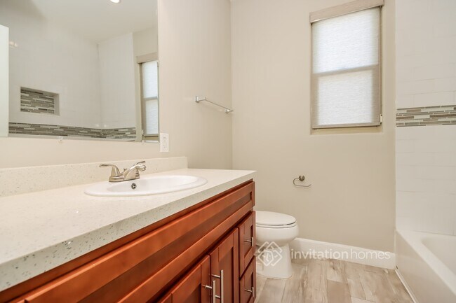 Building Photo - 321 Springwood Dr
