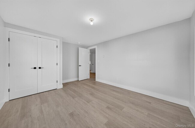 Building Photo - 12 N Church St