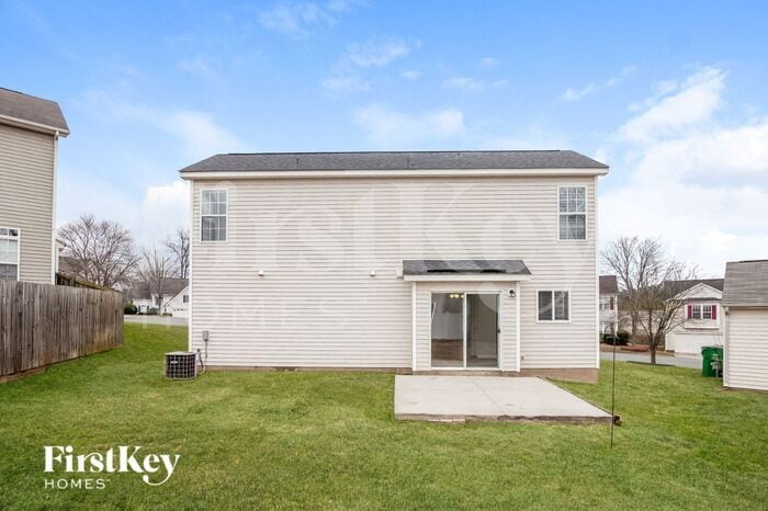 Building Photo - 5633 Waverly Lynn Ln