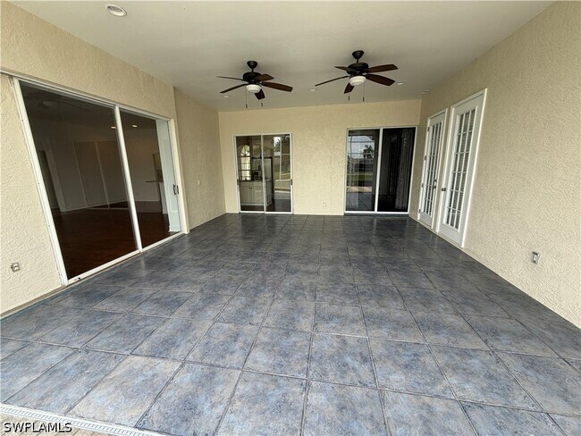 Building Photo - 3425 Anton Ct