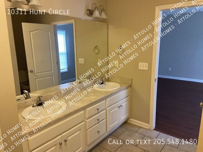 Building Photo - 10311 Hunt Cir
