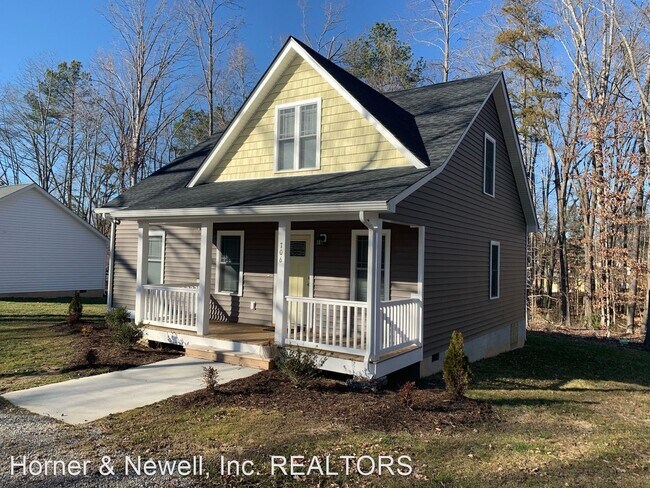 Building Photo - 3 br, 2.5 bath House - 706 4th Street
