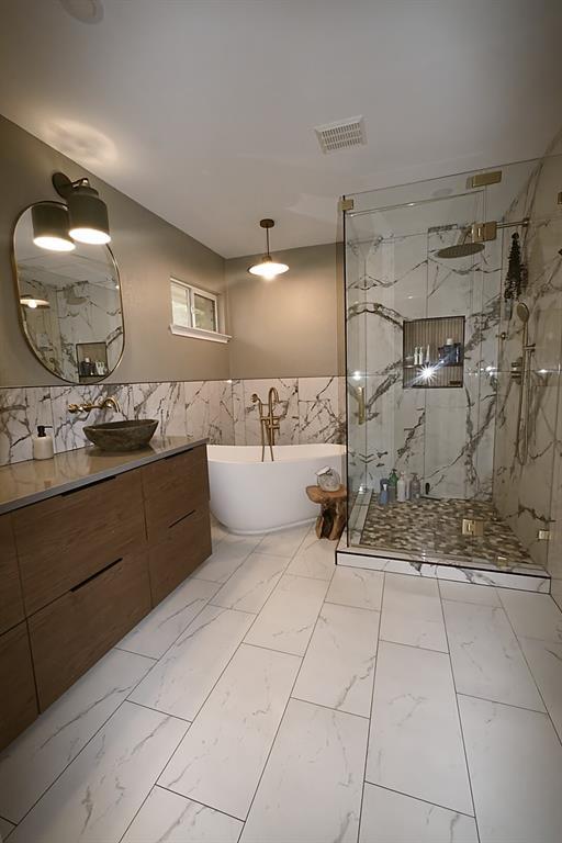 Building Photo - 1602 Silver Spur Cove