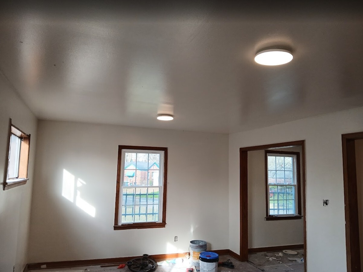 Building Photo - 2751 Henley Dr