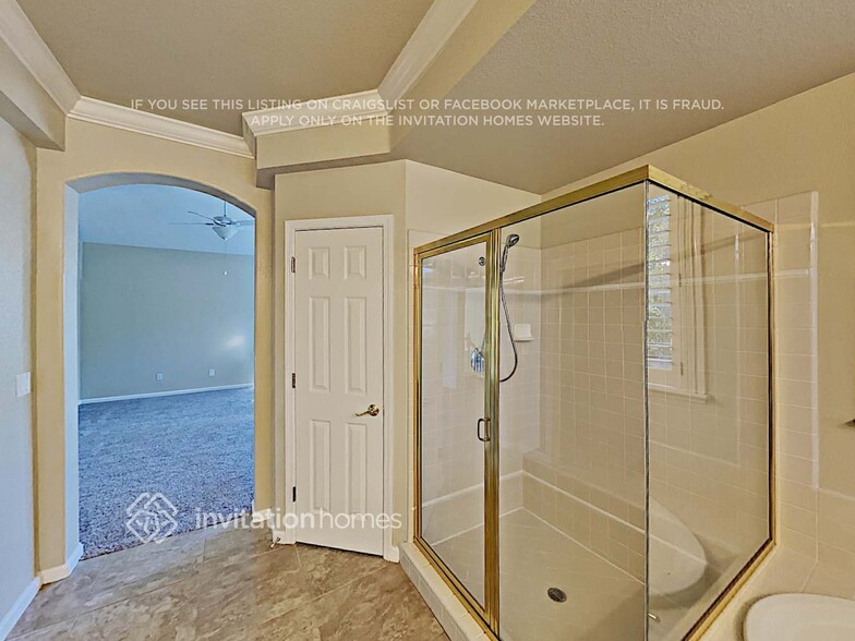 Building Photo - 4325 Lafayette Dr