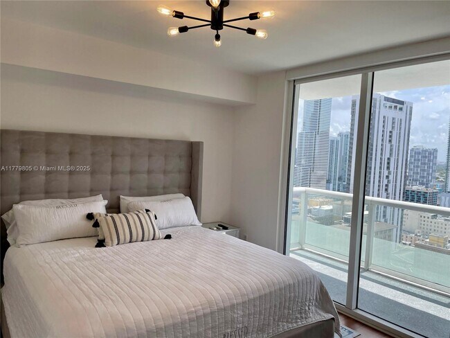 Building Photo - 50 Biscayne Blvd