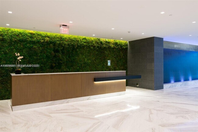 Building Photo - 400 Sunny Isles Blvd