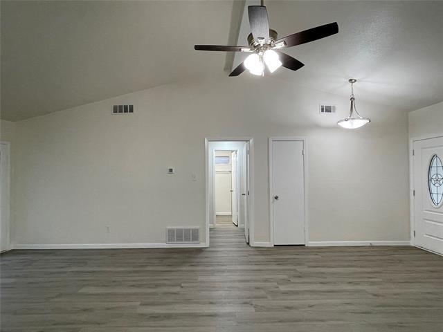 Building Photo - 2113 Glencrest Ln