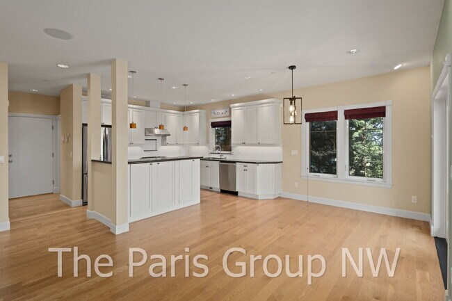 Building Photo - Picturesque Seattle Craftsman in a Private Bryn Mawr Enclave *Amazing Views *Central A/C *Tons of...