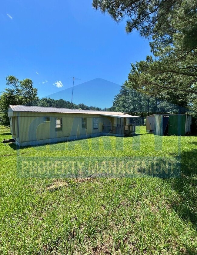 Building Photo - Cozy, two bedroom home!
