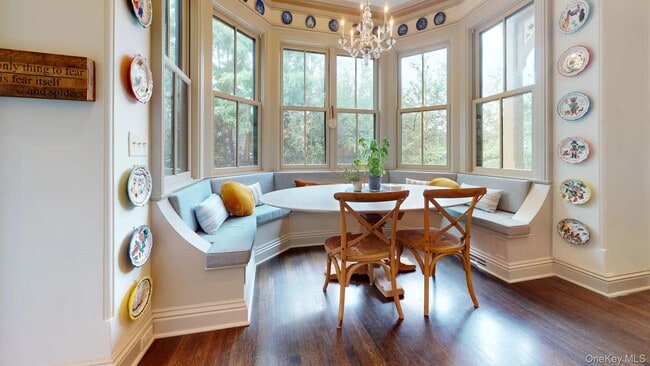 Building Photo - 216 Melbourne Ave