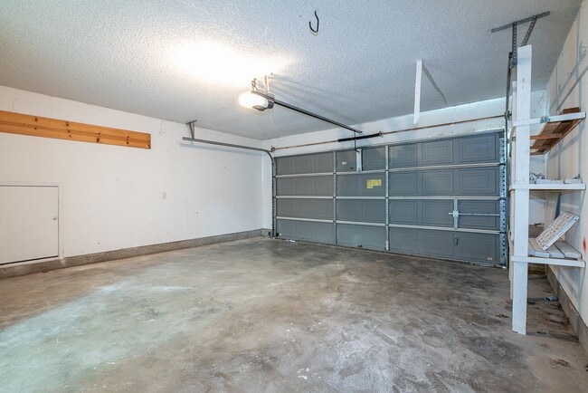 Building Photo - Gorgeous 4 Bedroom Remodel, Union Schools!