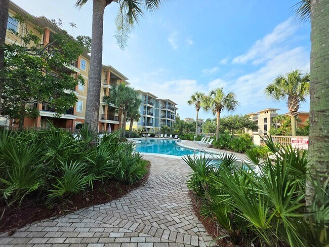 Building Photo - 1430 Regency Rd