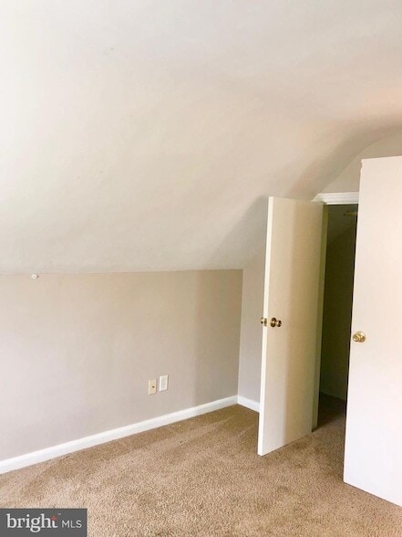 Building Photo - 50 Dymond Ave